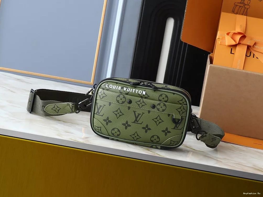 Messenger Bags 2561 For Functional Louis Unisex Vuitton 0212